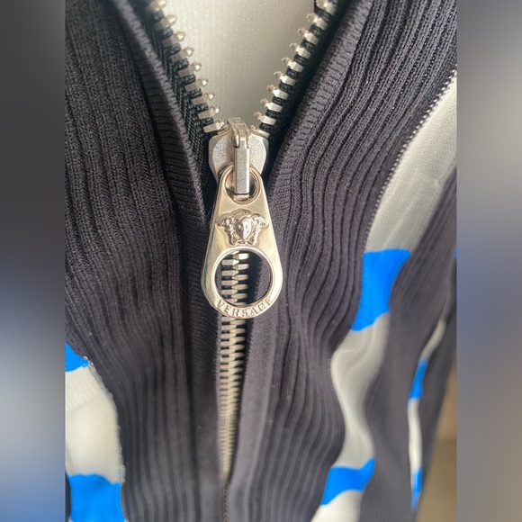 Versace long sleeve size 40 jacket - Picture 6 of 16